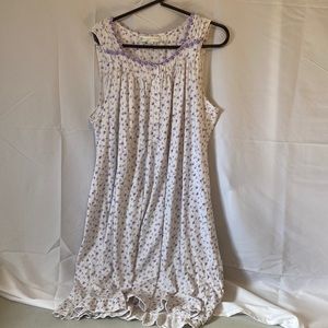 EILEEN WEST vintage night gown size XL